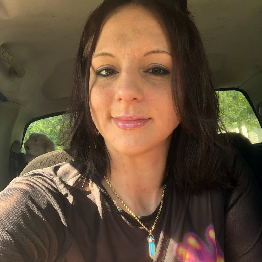 Meet your Posher, Hillary